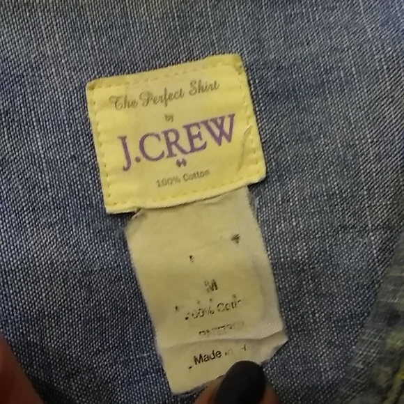 JCREW DENIM BUTTON DOWN - Picture 3 of 3